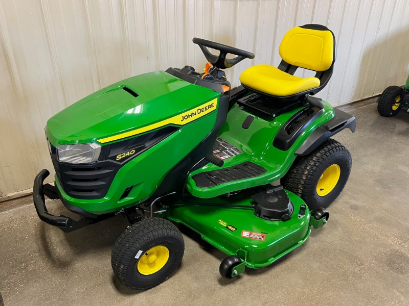 2024 John Deere S240 - 48