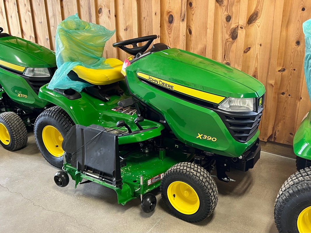 2024 John Deere X390 - 54