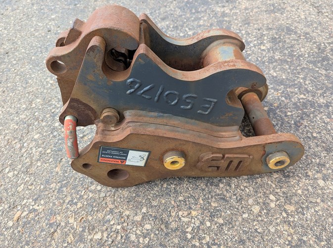 2017 Werk-Brau SK35QC Excavator Coupler For Sale 2017 Werk-Brau SK35QC Excavator Coupler For Sale