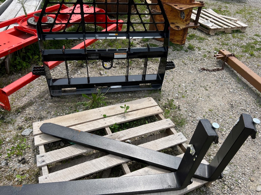 John Deere FORK Pallet Fork For Sale