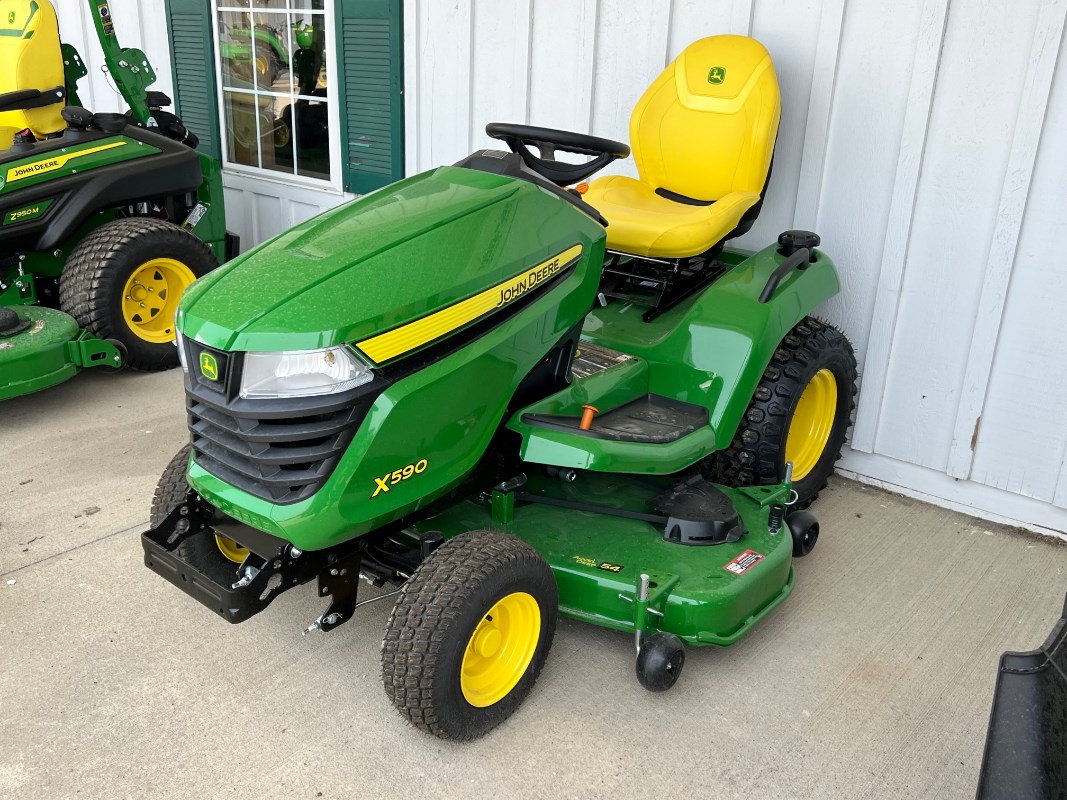 2025 John Deere X590 - 54