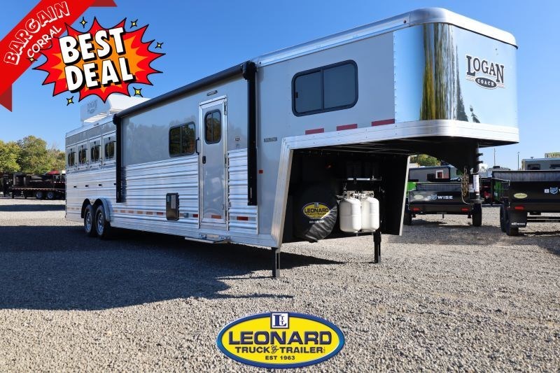 2023 Logan Coach S8412SO Horse Trailer-Living Quarters For Sale