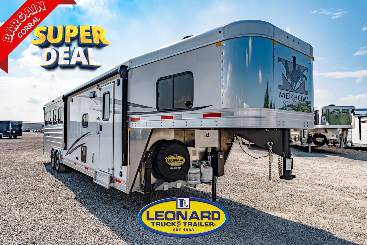 2024 Merhow 8412-ARKS Horse Trailer-Living Quarters For Sale