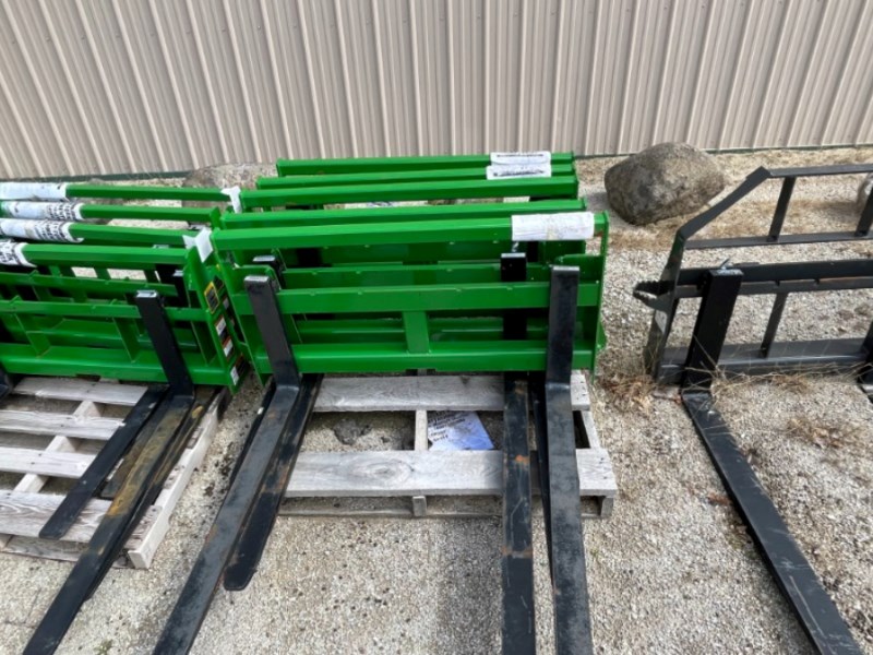 2022 Frontier AP11F Pallet Fork For Sale