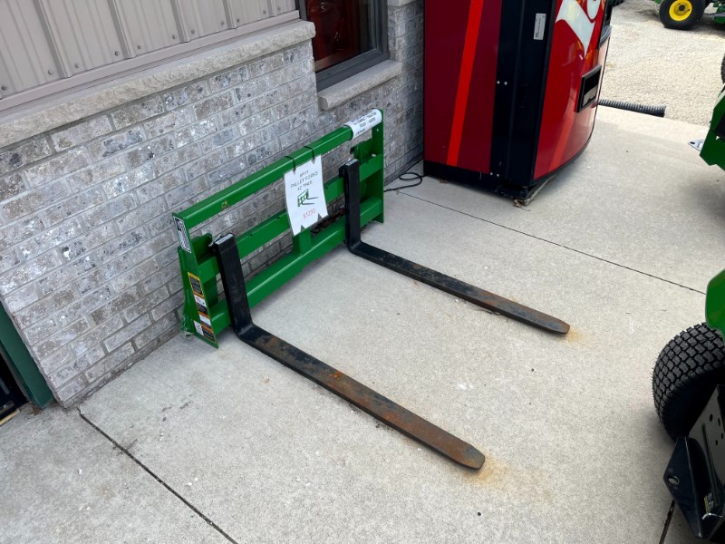 2023 Frontier AP11F Pallet Fork For Sale