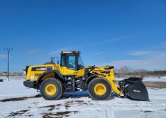 Loader For Sale 2024 Komatsu WA380-8 Loader For Sale 2024 Komatsu WA380-8