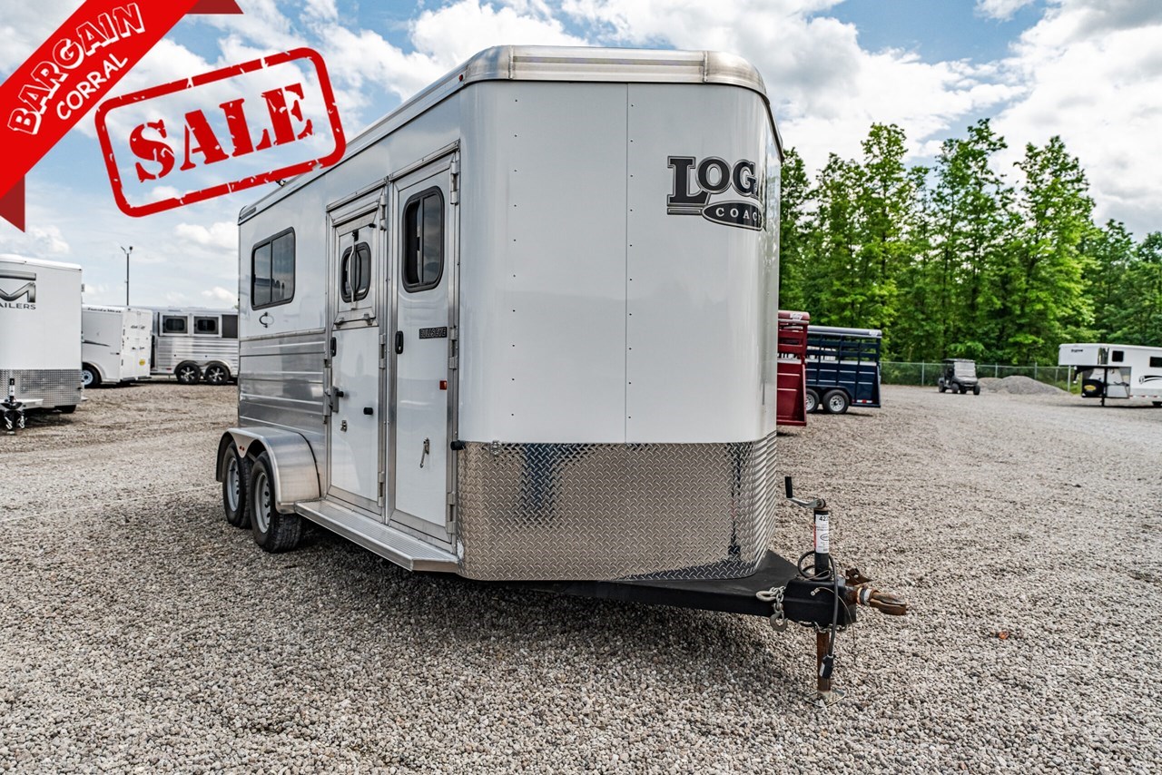 2021 Logan Coach BULLSEYE 2H BP STR Horse Trailer For Sale