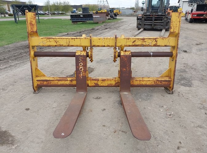 JRB WA470F Loader Fork For Sale JRB WA470F Loader Fork For Sale