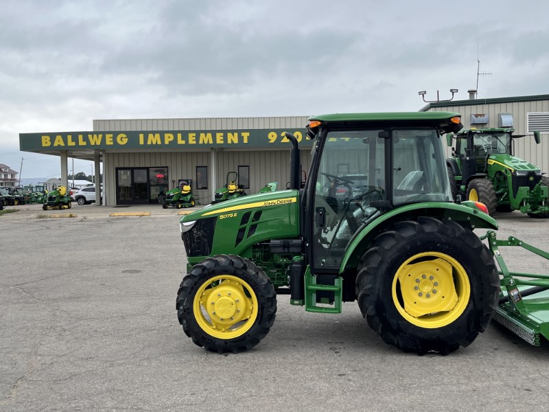 2022 John Deere 5075E Tractor - Compact Utility For Sale