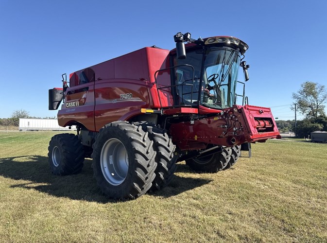2022 Case IH 7250 Combine For Sale 2022 Case IH 7250 Combine For Sale