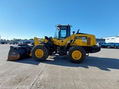 Loader For Sale 2025 Komatsu WA320-8 Loader For Sale 2025 Komatsu WA320-8