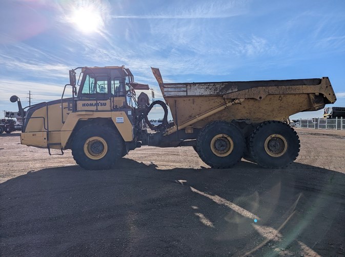 2015 Komatsu HM300-5 End Dump Truck For Sale 2015 Komatsu HM300-5 End Dump Truck For Sale