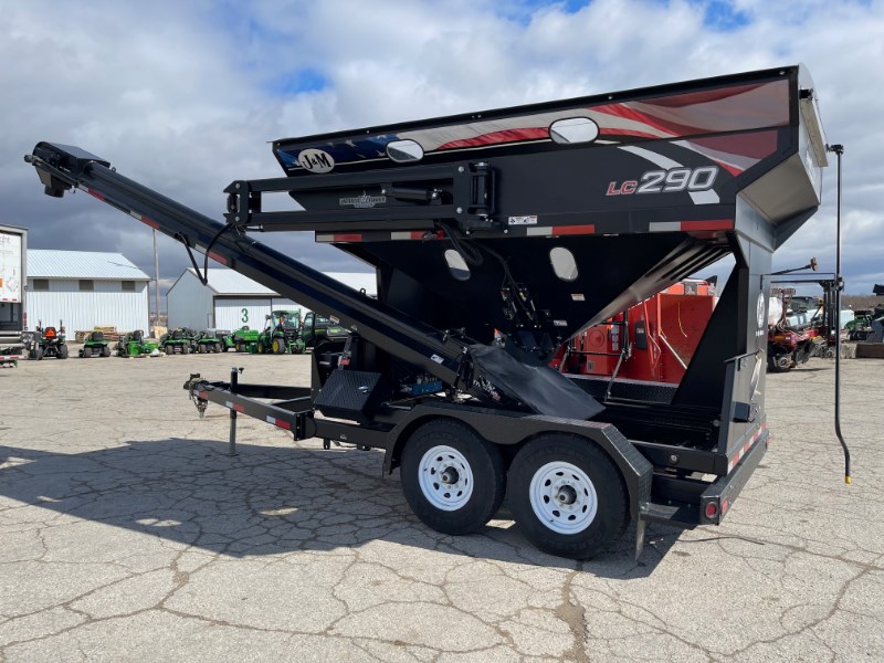2024 J & M LC290 Seed Tender For Sale