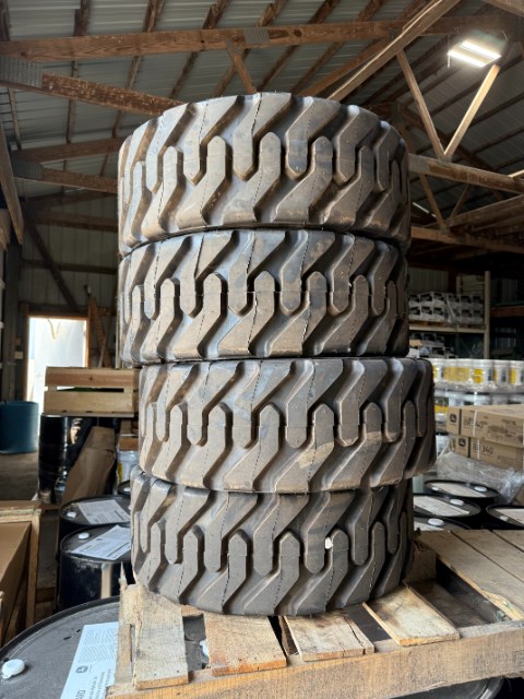 Michelin A-B193405TW8 X Tweel SSL 10N16.5 Parts For Sale