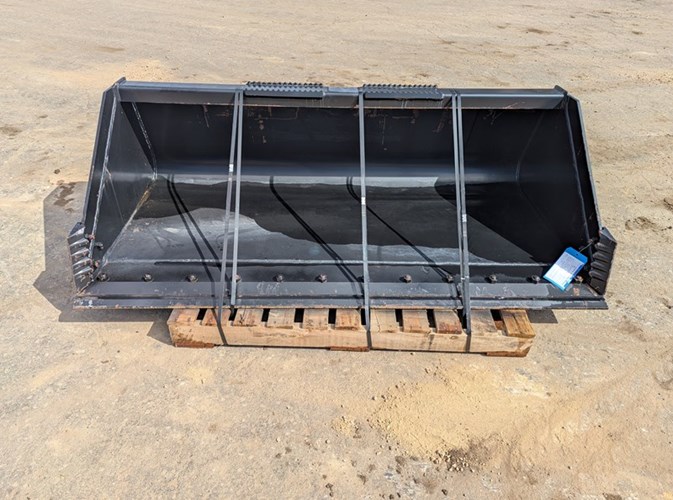 2025 Strickland SSB72 LOW PRO Skid Steer Bucket For Sale 2025 Strickland SSB72 LOW PRO Skid Steer Bucket For Sale